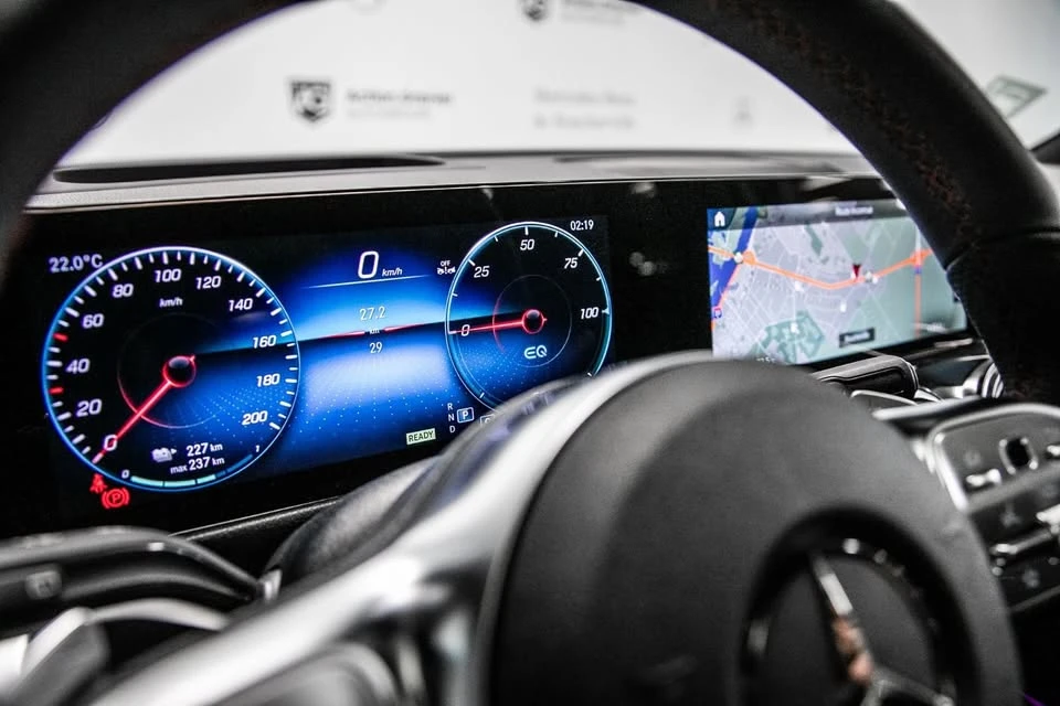 2023 Mercedes-Benz EQB - Image 16 of 20