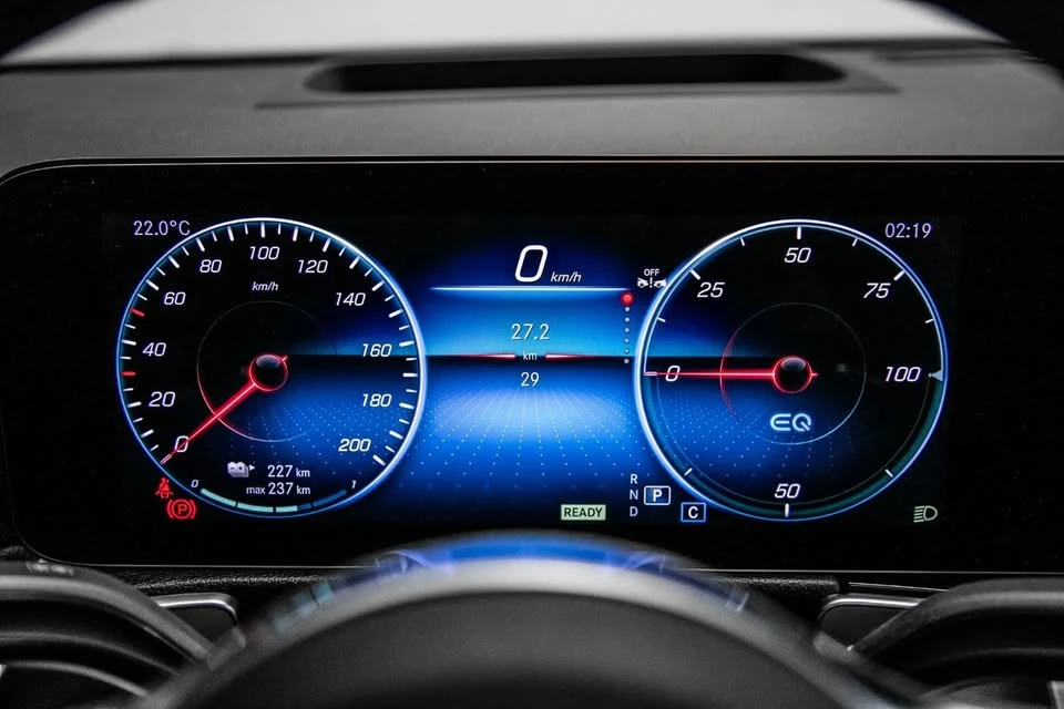 2023 Mercedes-Benz EQB - Image 15 of 20