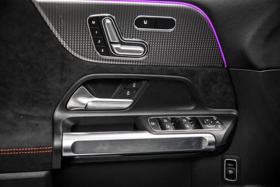 2023 Mercedes-Benz EQB - Image 13 of 20