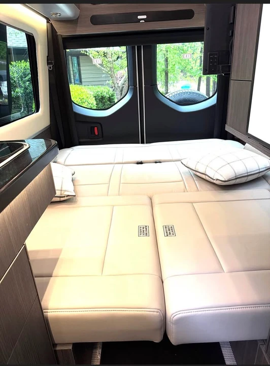 2023 Mercedes-Benz VS30 Sprinter - Image 11 of 20