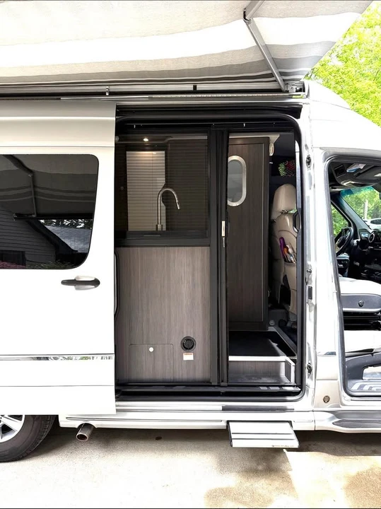 2023 Mercedes-Benz VS30 Sprinter - Image 13 of 20