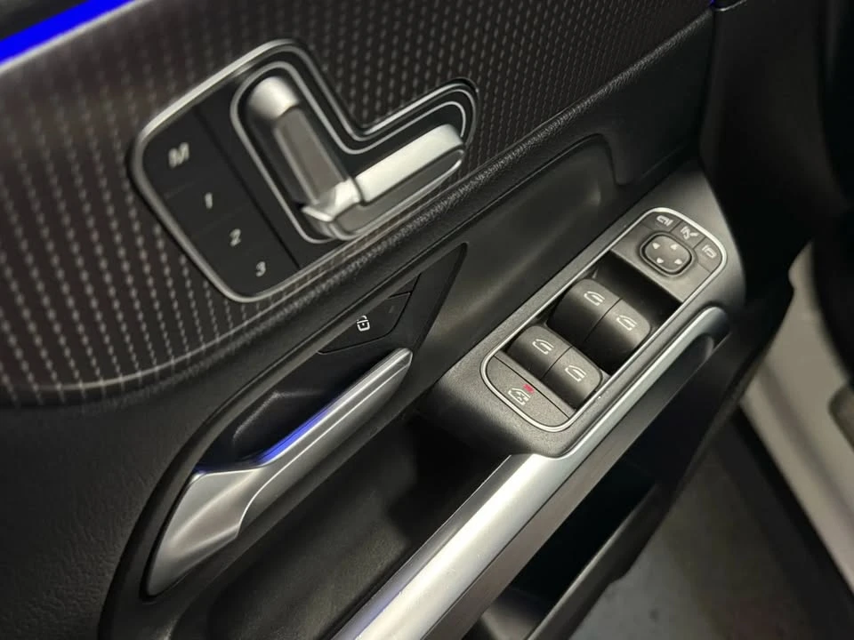 2023 Mercedes-Benz EQB - Image 18 of 20
