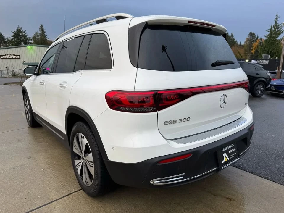 2023 Mercedes-Benz EQB - Image 9 of 20