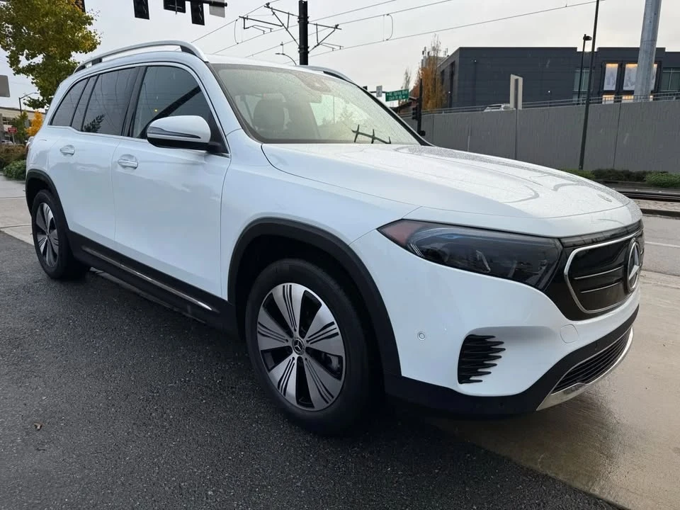 2023 Mercedes-Benz EQB - Image 2 of 20