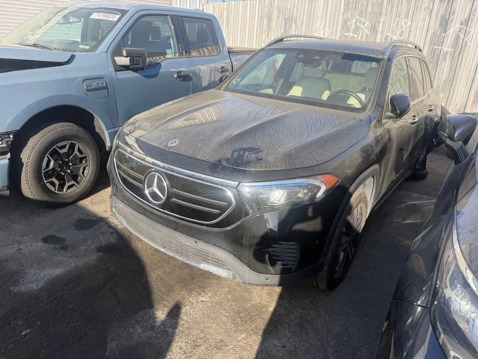 2023 Mercedes-Benz EQB - Image 2 of 5