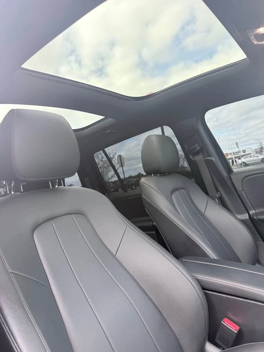 2023 Mercedes-Benz EQB - Image 9 of 13