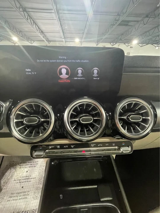 2023 Mercedes-Benz EQB - Image 13 of 19