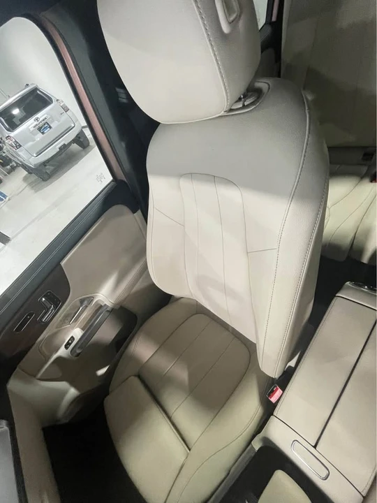 2023 Mercedes-Benz EQB - Image 10 of 19