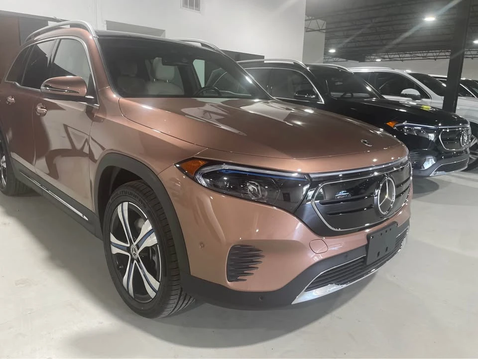 2023 Mercedes-Benz EQB - Image 2 of 19