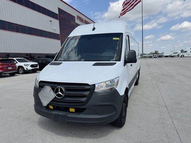 2023 Mercedes-Benz VS30 Sprinter - Image 2 of 20