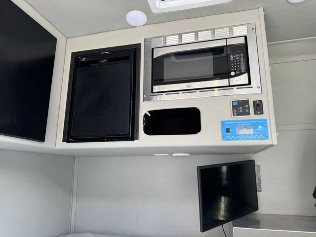 2023 Mercedes-Benz VS30 Sprinter - Image 10 of 20
