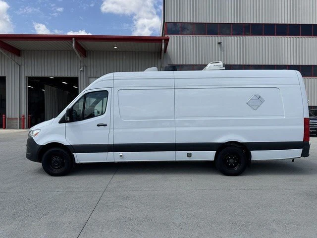 2023 Mercedes-Benz VS30 Sprinter - Image 3 of 20