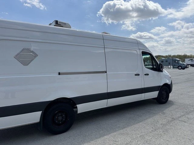 2023 Mercedes-Benz VS30 Sprinter - Image 6 of 20