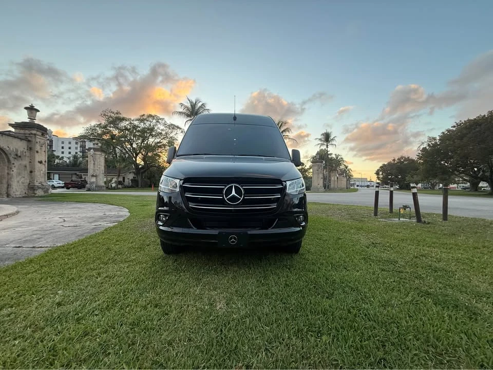 2023 Mercedes-Benz VS30 Sprinter - Image 4 of 19