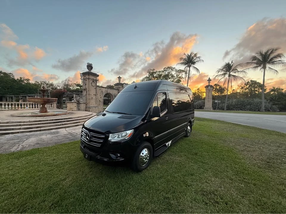 2023 Mercedes-Benz VS30 Sprinter - Image 3 of 19