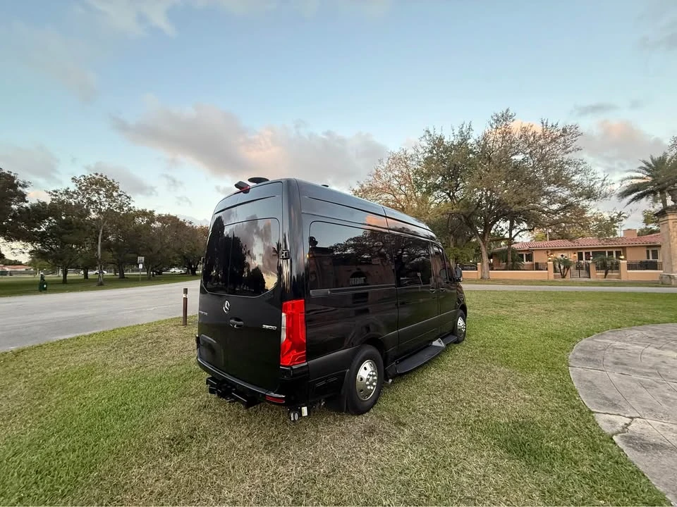 2023 Mercedes-Benz VS30 Sprinter - Image 6 of 19