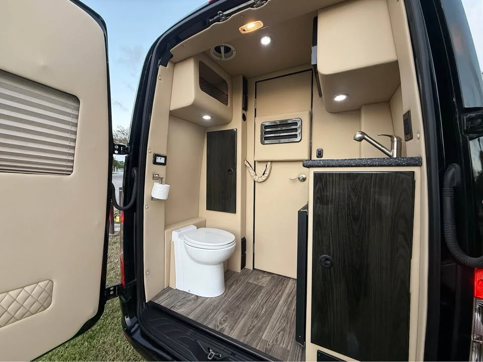 2023 Mercedes-Benz VS30 Sprinter - Image 19 of 19