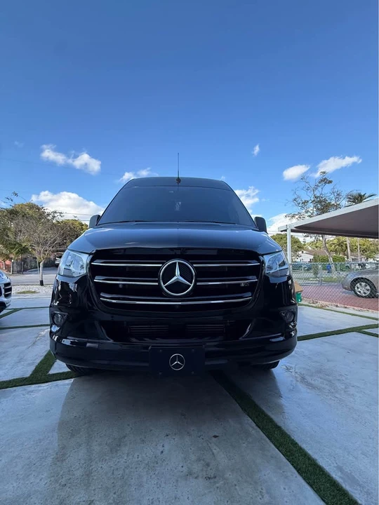 2023 Mercedes-Benz VS30 Sprinter - Image 3 of 19