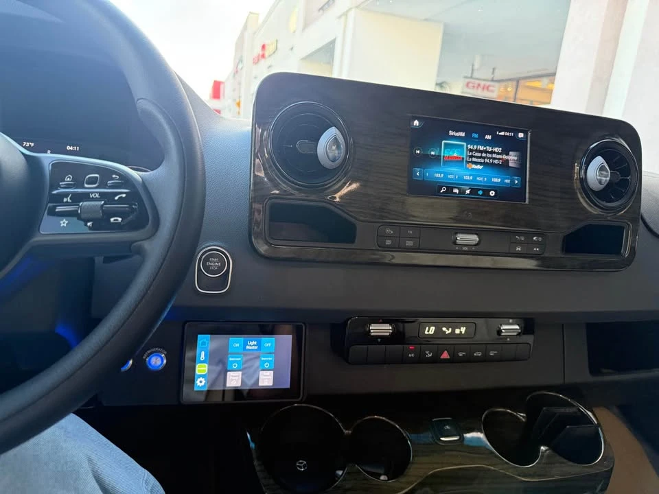2023 Mercedes-Benz VS30 Sprinter - Image 16 of 19