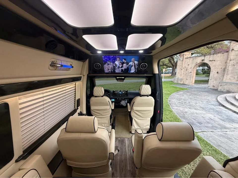 2023 Mercedes-Benz VS30 Sprinter - Image 14 of 19