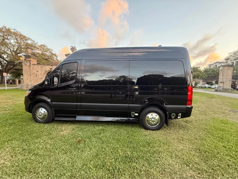 2023 Mercedes-Benz VS30 Sprinter - Image 6 of 19