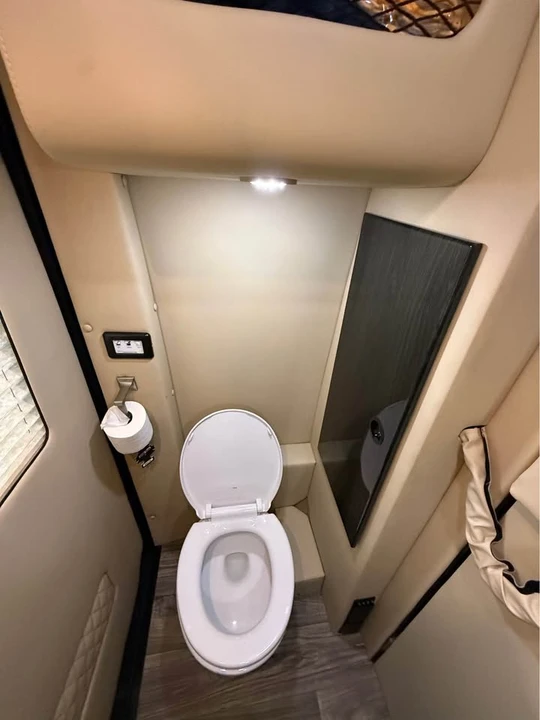 2023 Mercedes-Benz VS30 Sprinter - Image 14 of 19