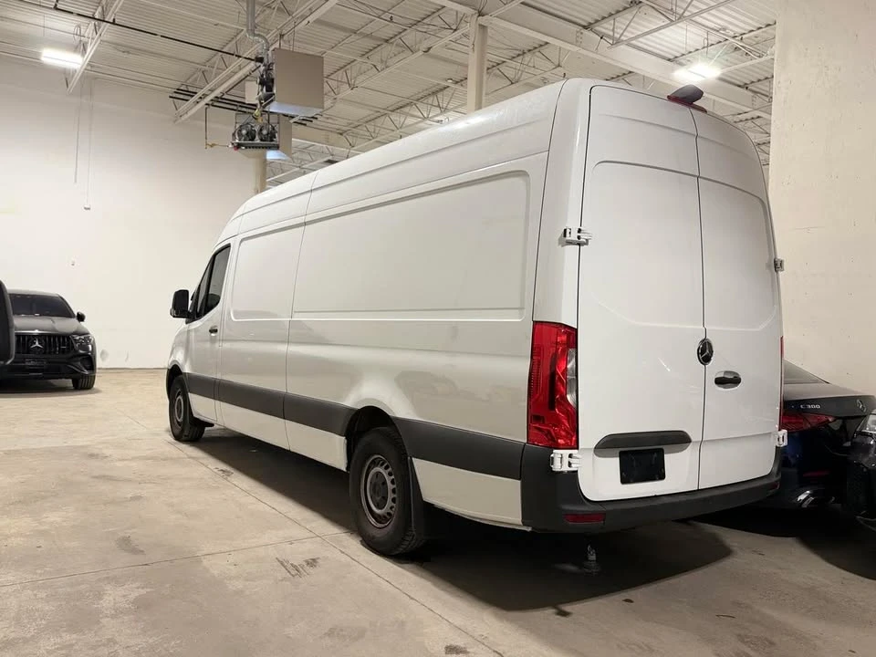 2023 Mercedes-Benz VS30 Sprinter - Image 5 of 18