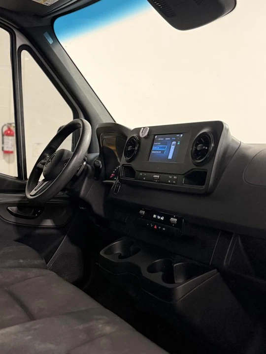 2023 Mercedes-Benz VS30 Sprinter - Image 18 of 18