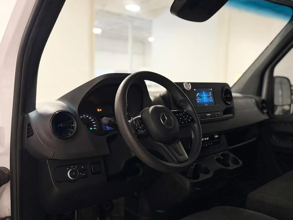2023 Mercedes-Benz VS30 Sprinter - Image 7 of 18