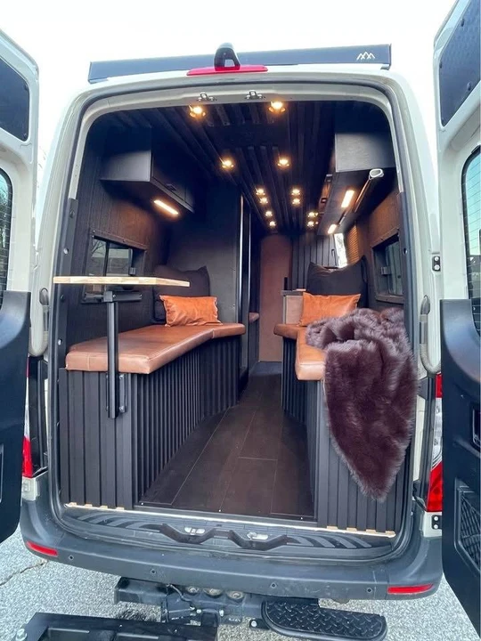 2023 Mercedes-Benz VS30 Sprinter - Image 3 of 9