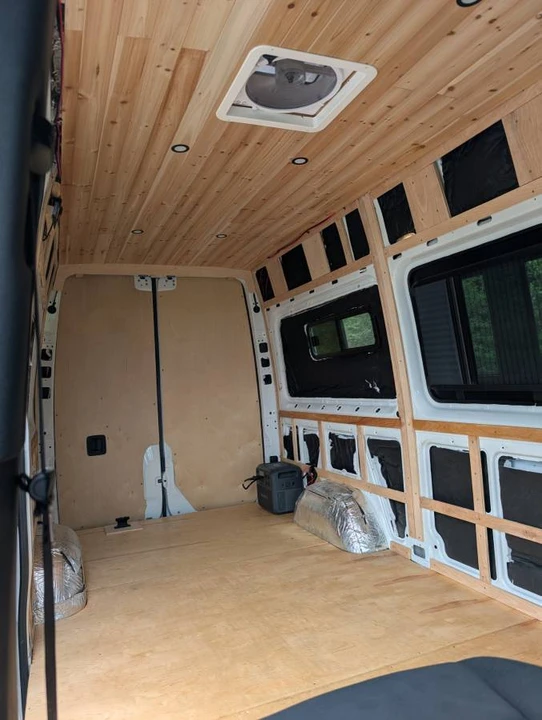 2023 Mercedes-Benz VS30 Sprinter - Image 10 of 11
