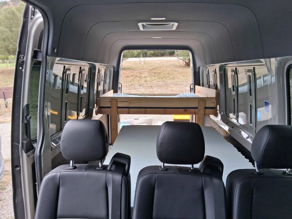 2023 Mercedes-Benz VS30 Sprinter - Image 10 of 17