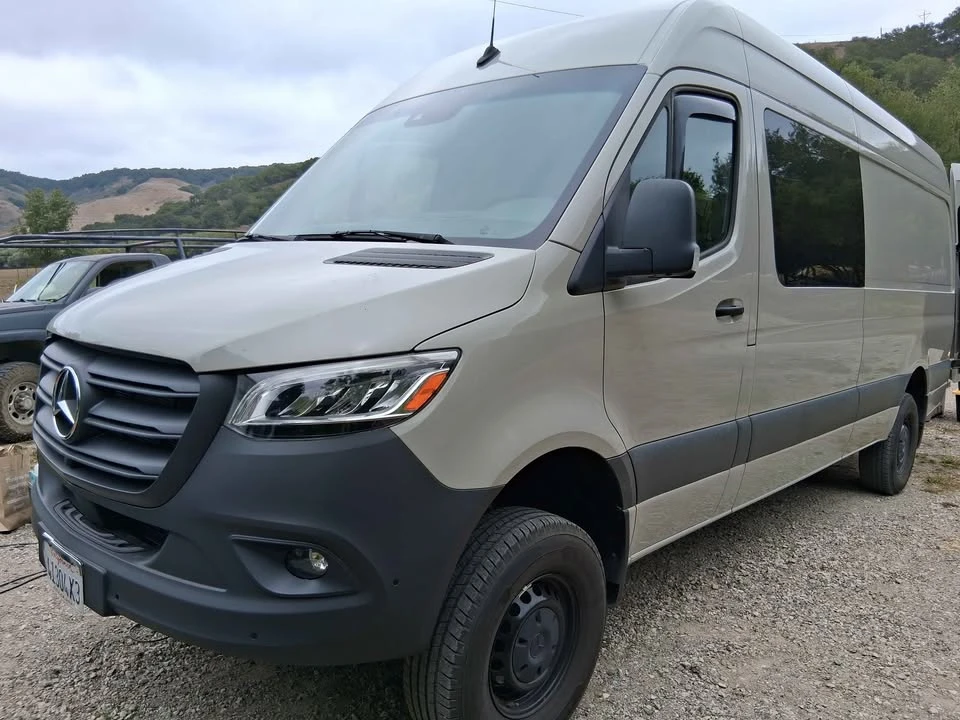 2023 Mercedes-Benz VS30 Sprinter - Image 2 of 17