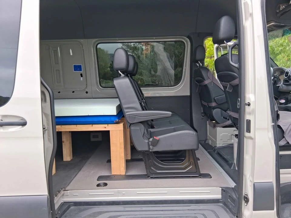 2023 Mercedes-Benz VS30 Sprinter - Image 7 of 17