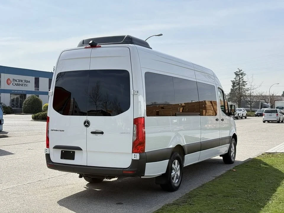 2023 Mercedes-Benz VS30 Sprinter - Image 6 of 18