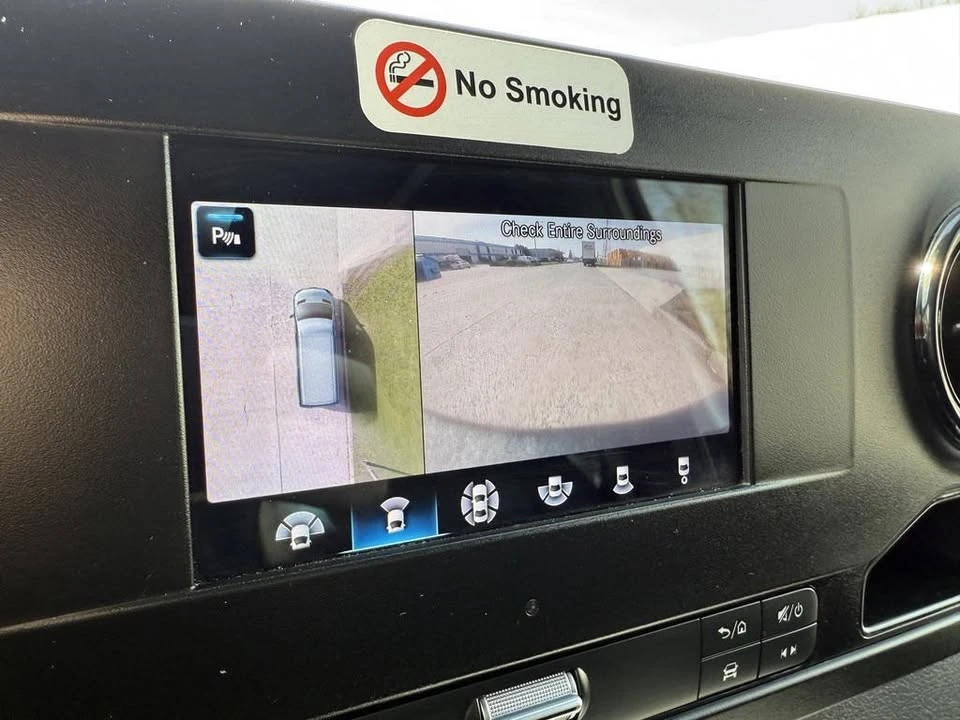 2023 Mercedes-Benz VS30 Sprinter - Image 15 of 18