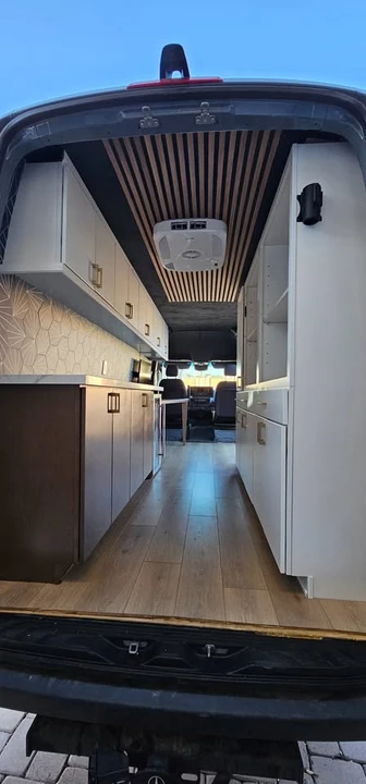 2023 Mercedes-Benz VS30 Sprinter - Image 11 of 17