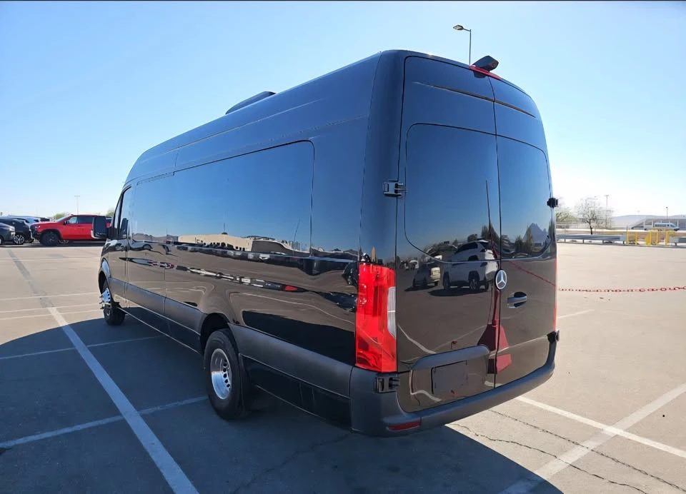 2023 Mercedes-Benz VS30 Sprinter - Image 9 of 9