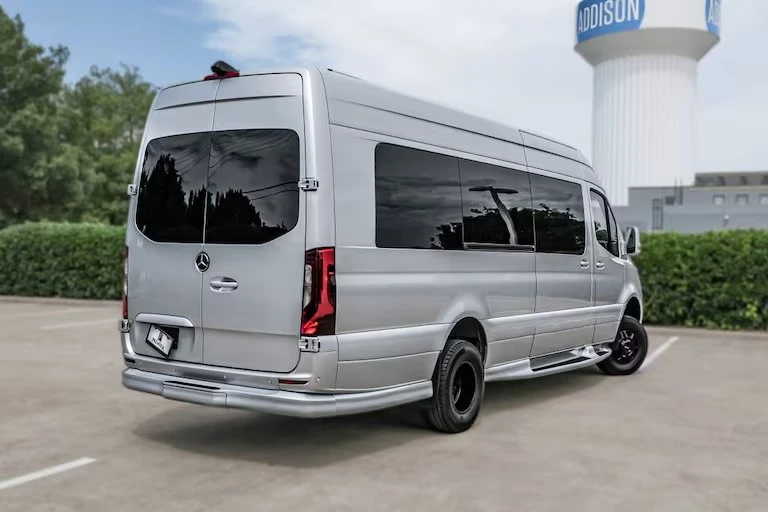2023 Mercedes-Benz VS30 Sprinter - Image 4 of 17