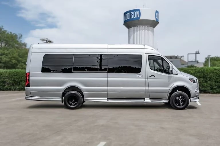 2023 Mercedes-Benz VS30 Sprinter - Image 3 of 17