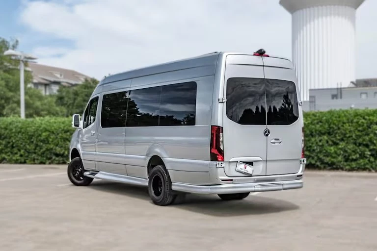 2023 Mercedes-Benz VS30 Sprinter - Image 6 of 17