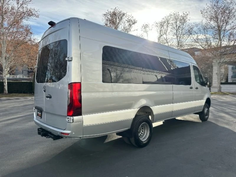 2023 Mercedes-Benz VS30 Sprinter - Image 8 of 20