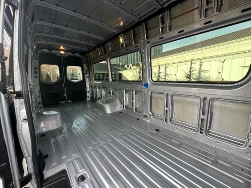 2023 Mercedes-Benz VS30 Sprinter - Image 19 of 20