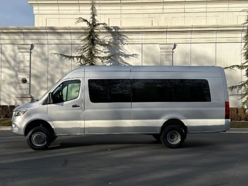 2023 Mercedes-Benz VS30 Sprinter - Image 11 of 20