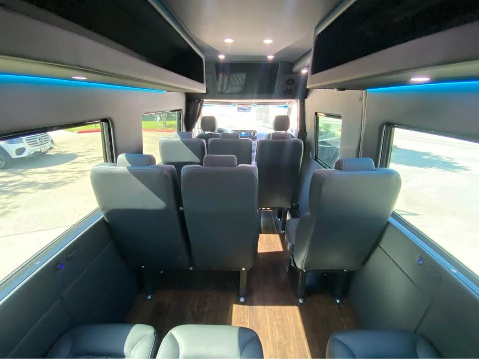2023 Mercedes-Benz VS30 Sprinter - Image 15 of 16