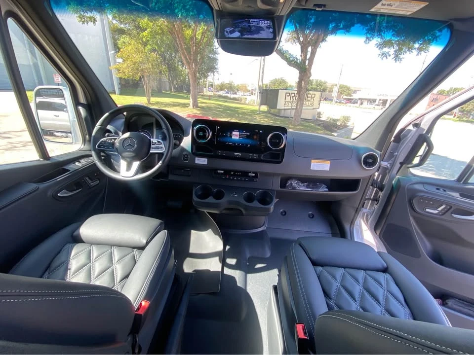 2023 Mercedes-Benz VS30 Sprinter - Image 10 of 16