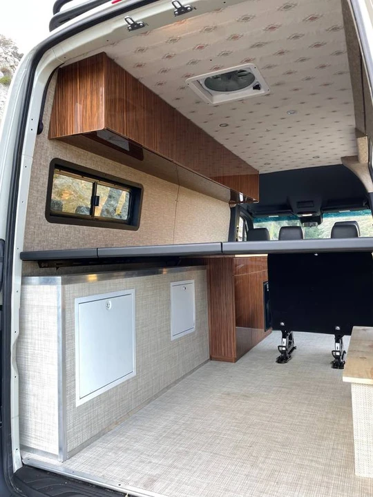 2023 Mercedes-Benz VS30 Sprinter - Image 13 of 14