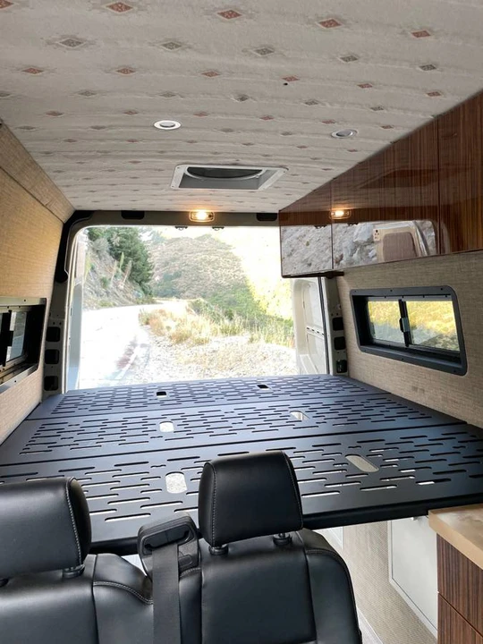 2023 Mercedes-Benz VS30 Sprinter - Image 7 of 14