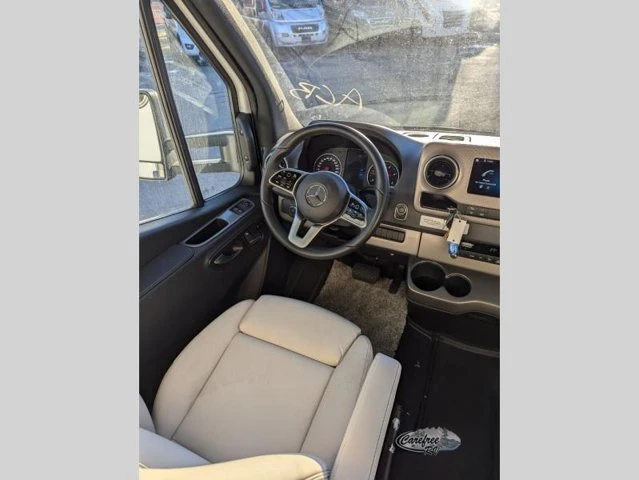 2023 Mercedes-Benz VS30 Sprinter - Image 9 of 20