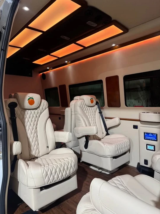 2023 Mercedes-Benz VS30 Sprinter - Image 6 of 20